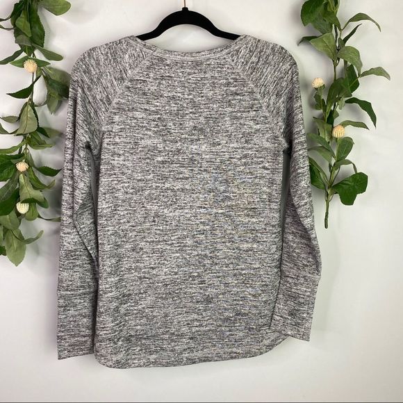 ATHLETA No Sweatin’ It Sharkbite Top - Picture 6 of 6